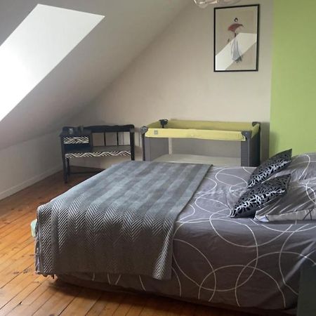 Erliz Apartamento Noyon Exterior foto