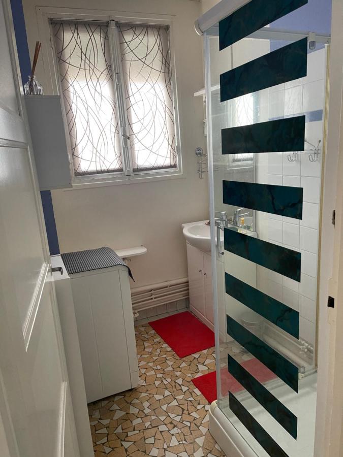 Erliz Apartamento Noyon Exterior foto