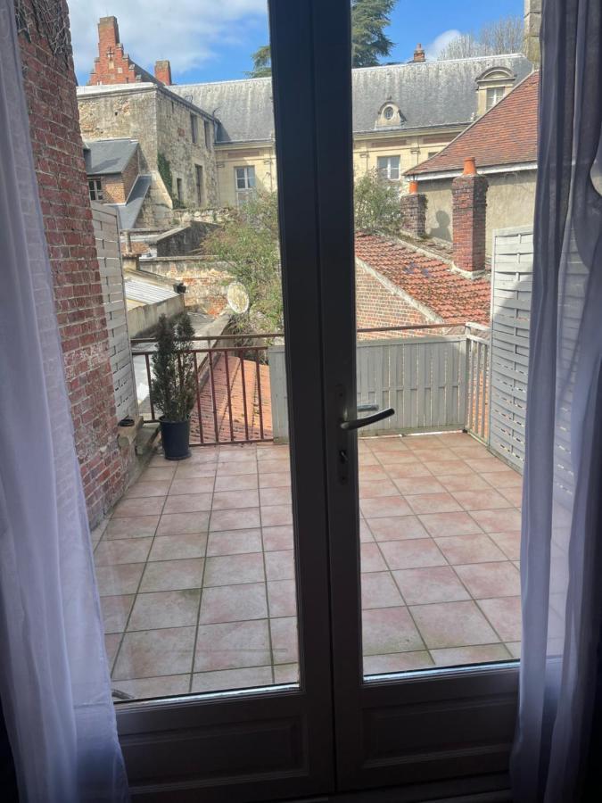 Erliz Apartamento Noyon Exterior foto