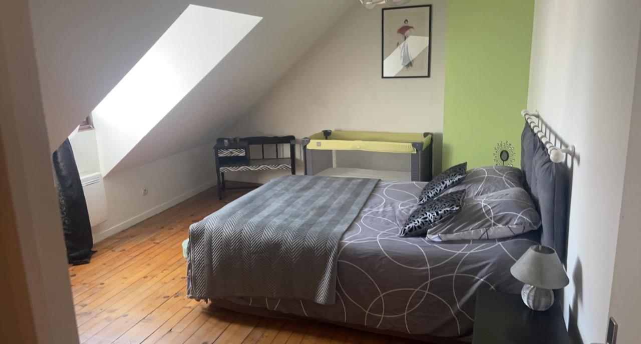Erliz Apartamento Noyon Exterior foto